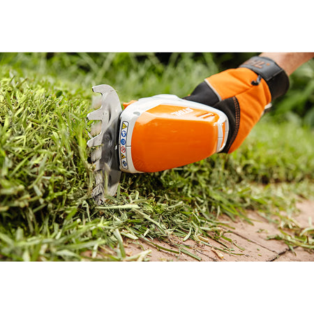 Cortasetos STIHL CORTASETOS HSA 26, con batería AS 2 y cargador AL 1