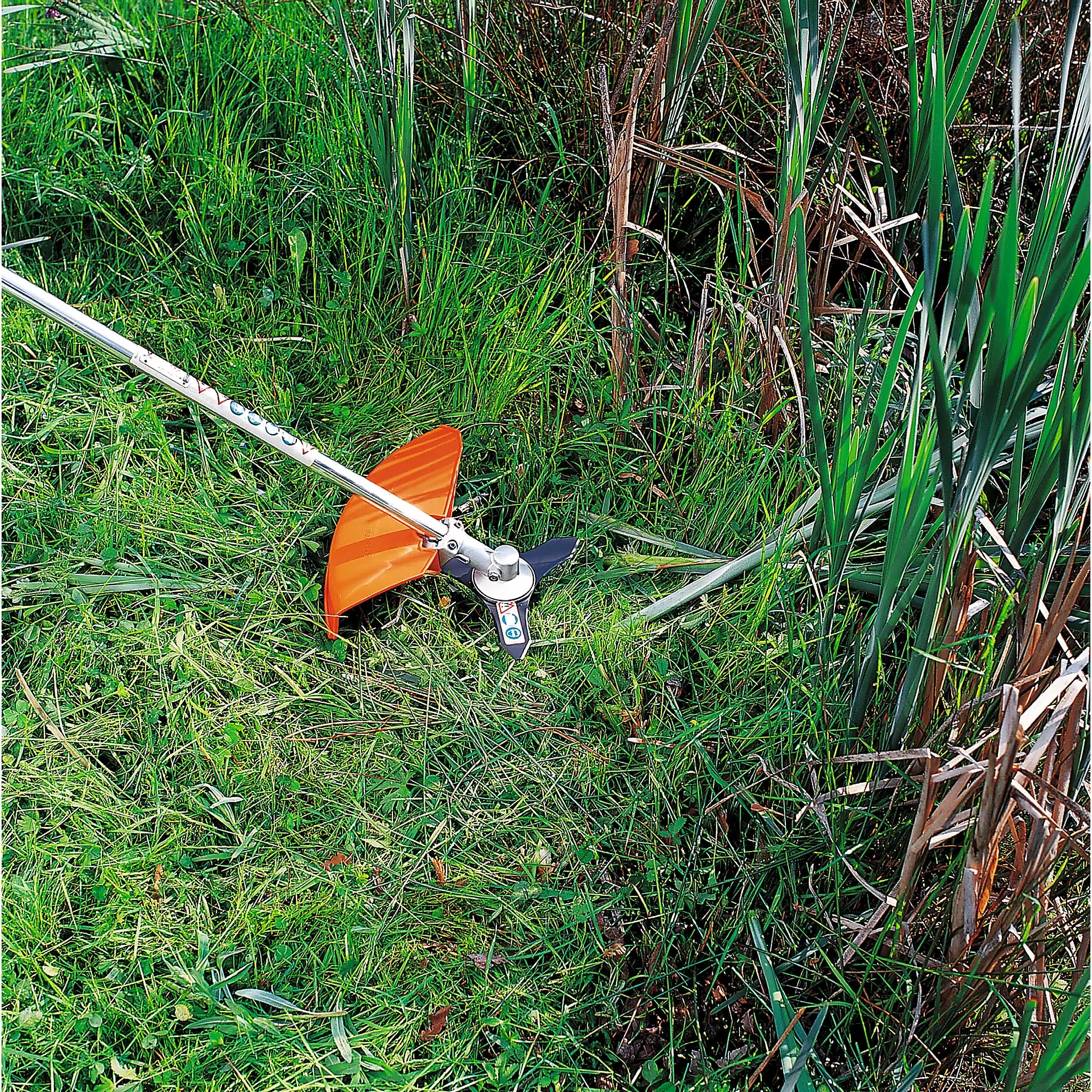 Cuchilla de matorrales STIHL