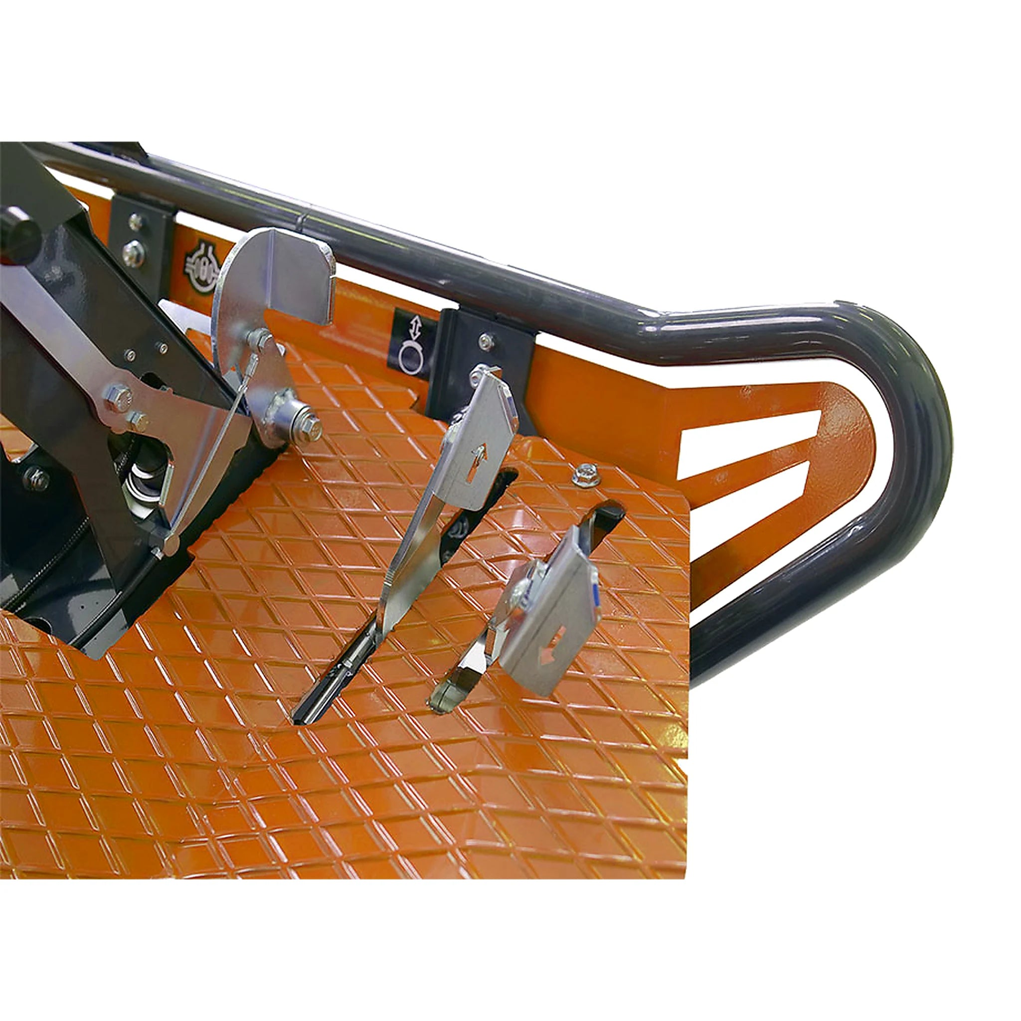 Desbrozadora con asiento martillos flotantes trevinca  95cm 2wd - 18,4hp