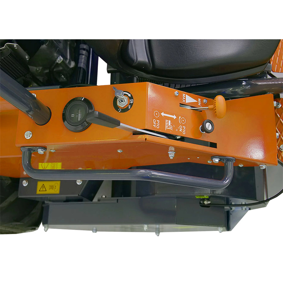 Desbrozadora con asiento martillos flotantes trevinca  95cm 2wd - 18,4hp