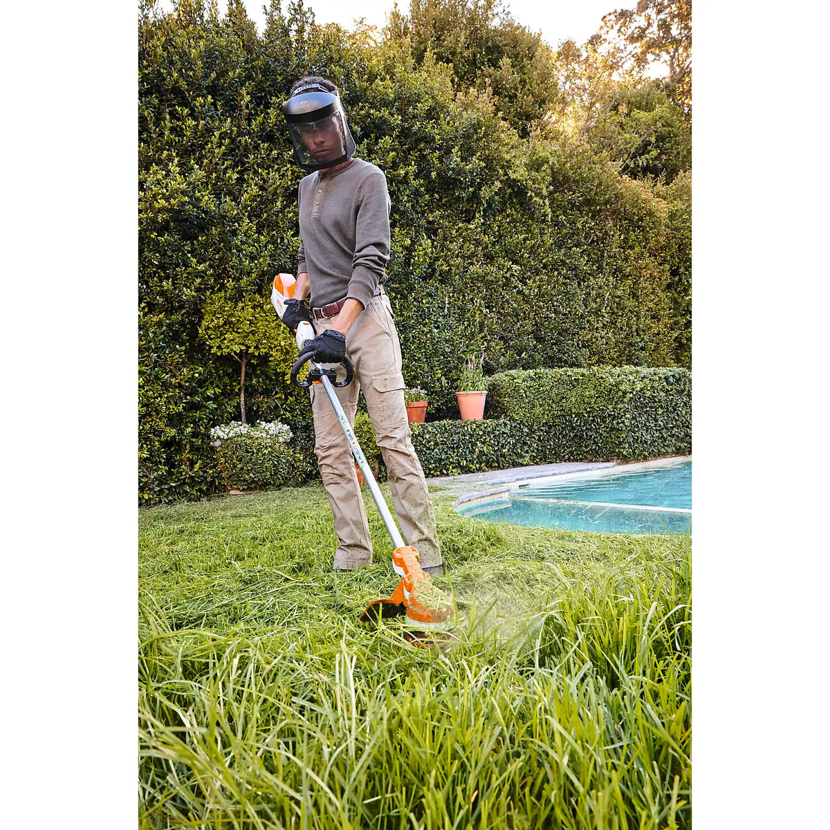 Desbrozadora STIHL FSA 110 R, sin batería ni cargador