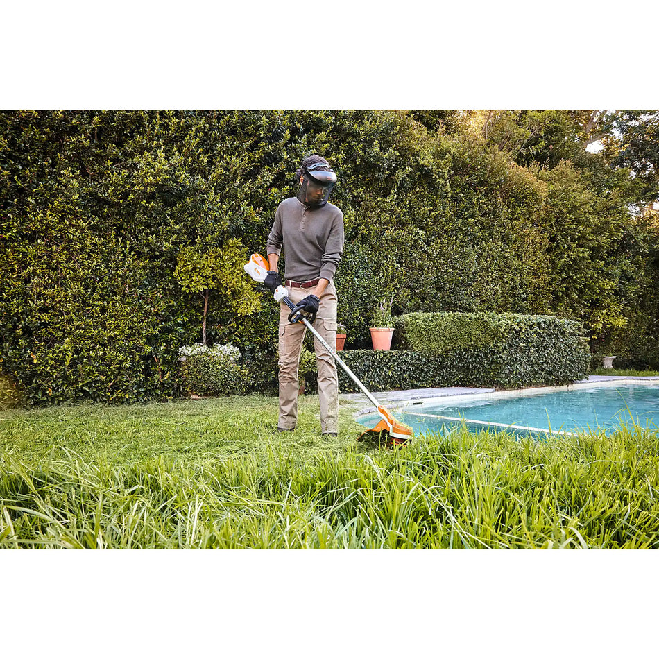 Desbrozadora STIHL FSA 110 R, sin batería ni cargador