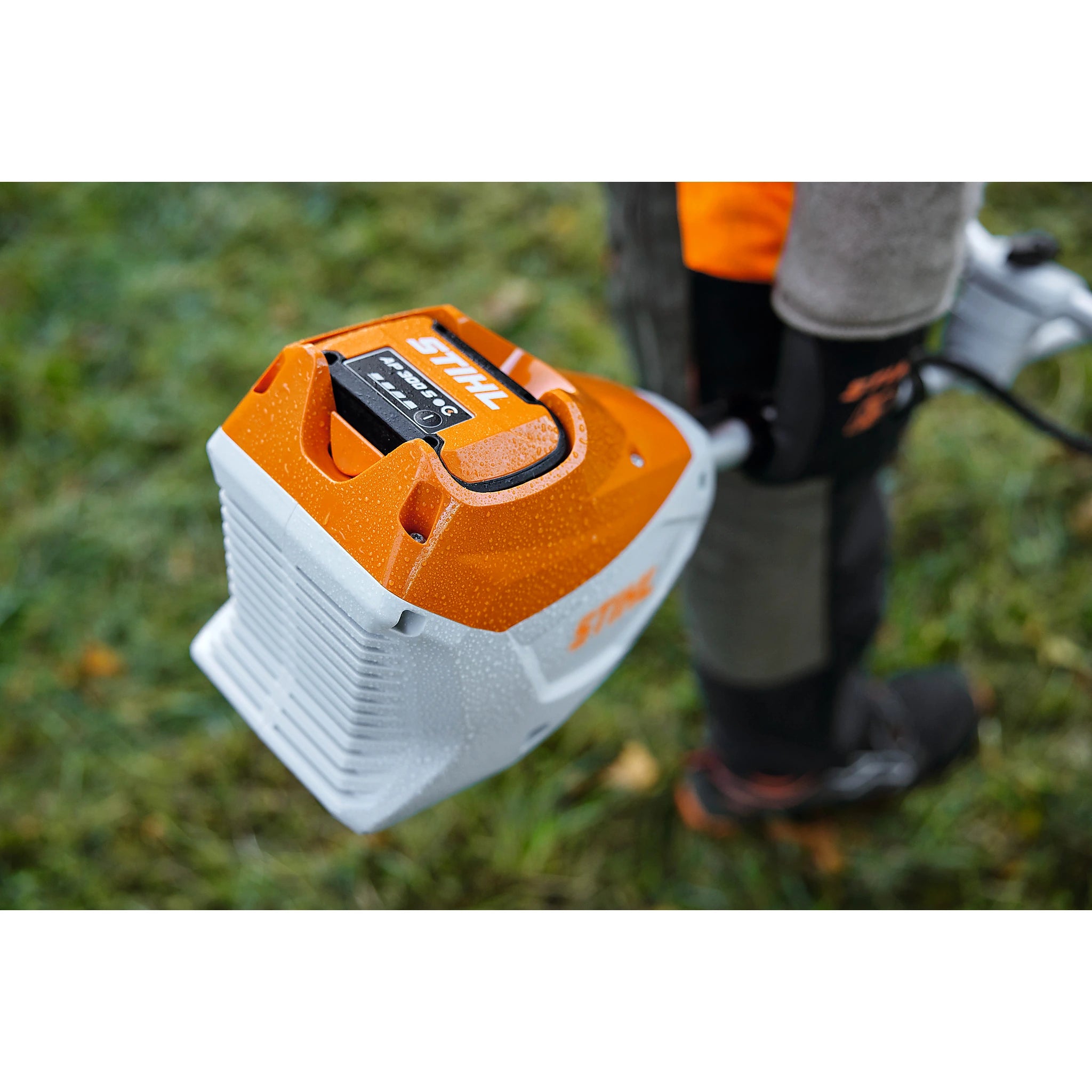 Desbrozadora STIHL FSA 120, sin batería ni cargador