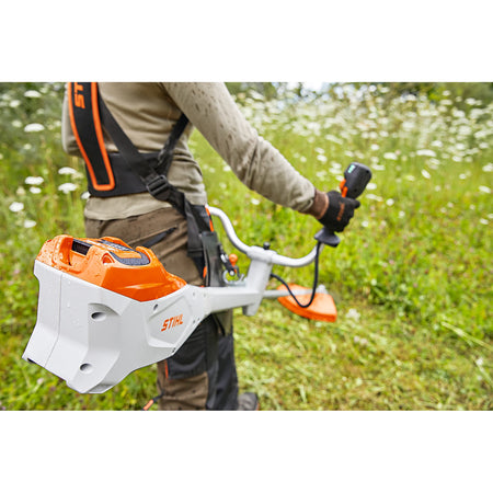 Desbrozadora STIHL FSA 135, sin batería ni cargador