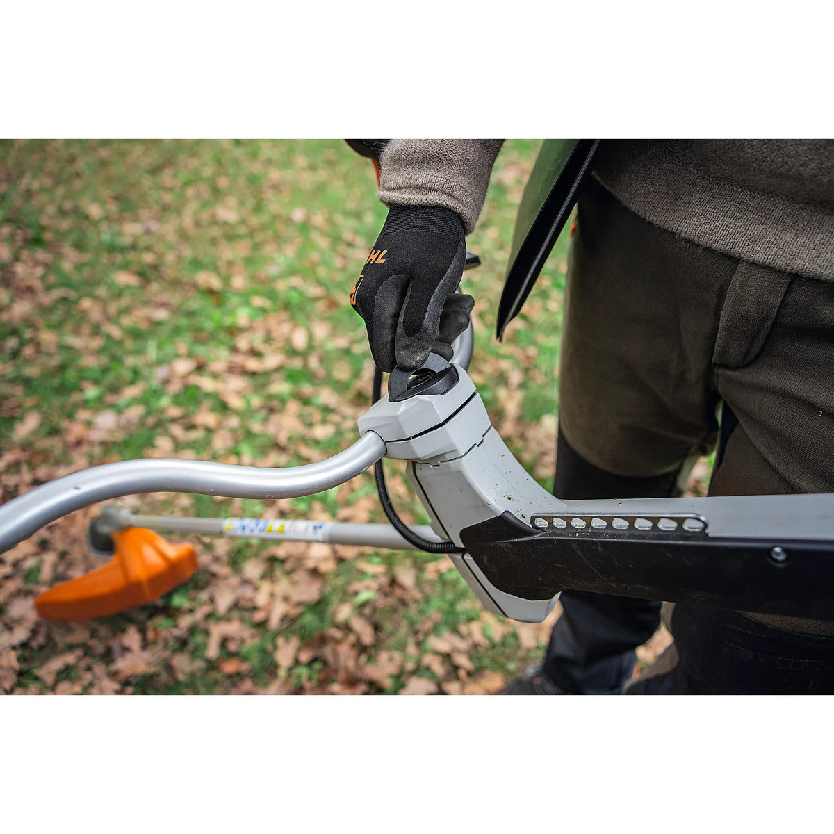 Desbrozadora STIHL FSA 200, sin batería ni cargador
