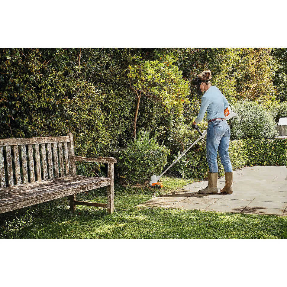 Desbrozadora STIHL FSA 57, con batería AK 10 y cargador AL 101