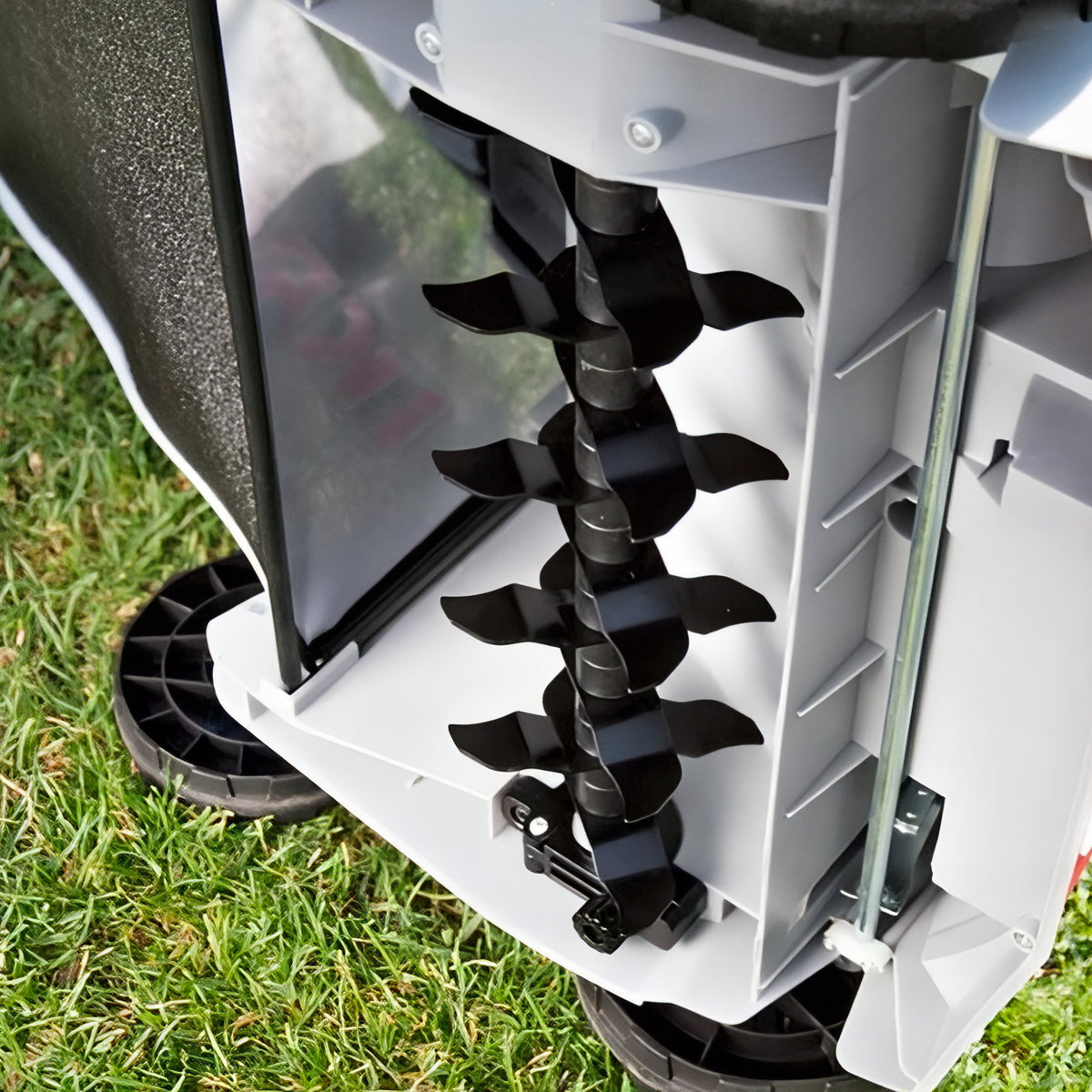 Escarificador ANOVA-ikra electrico 1800w - 38cm