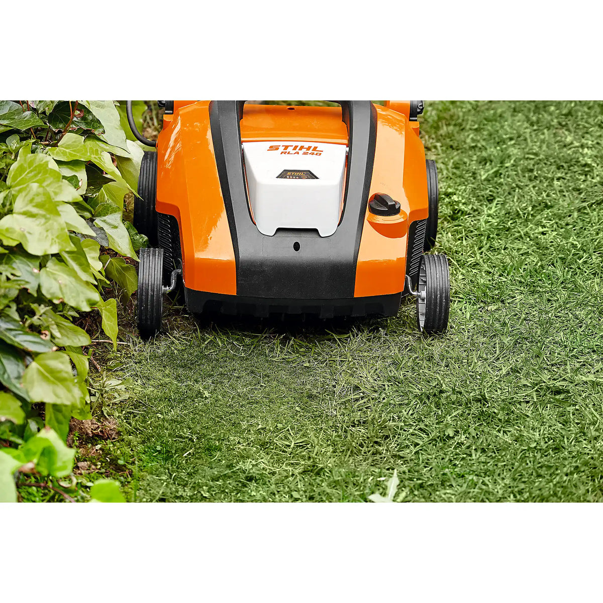 Escarificador STIHL RLA 240, con batería y cargador
