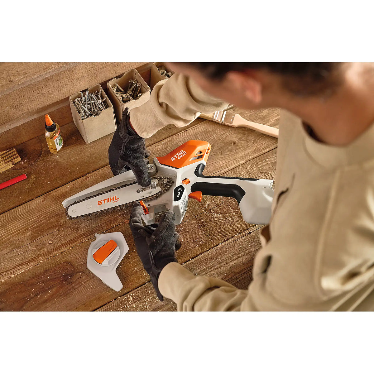 GTA 30, con 2 baterías AS 2 y un cargador AL 5-2 STIHL