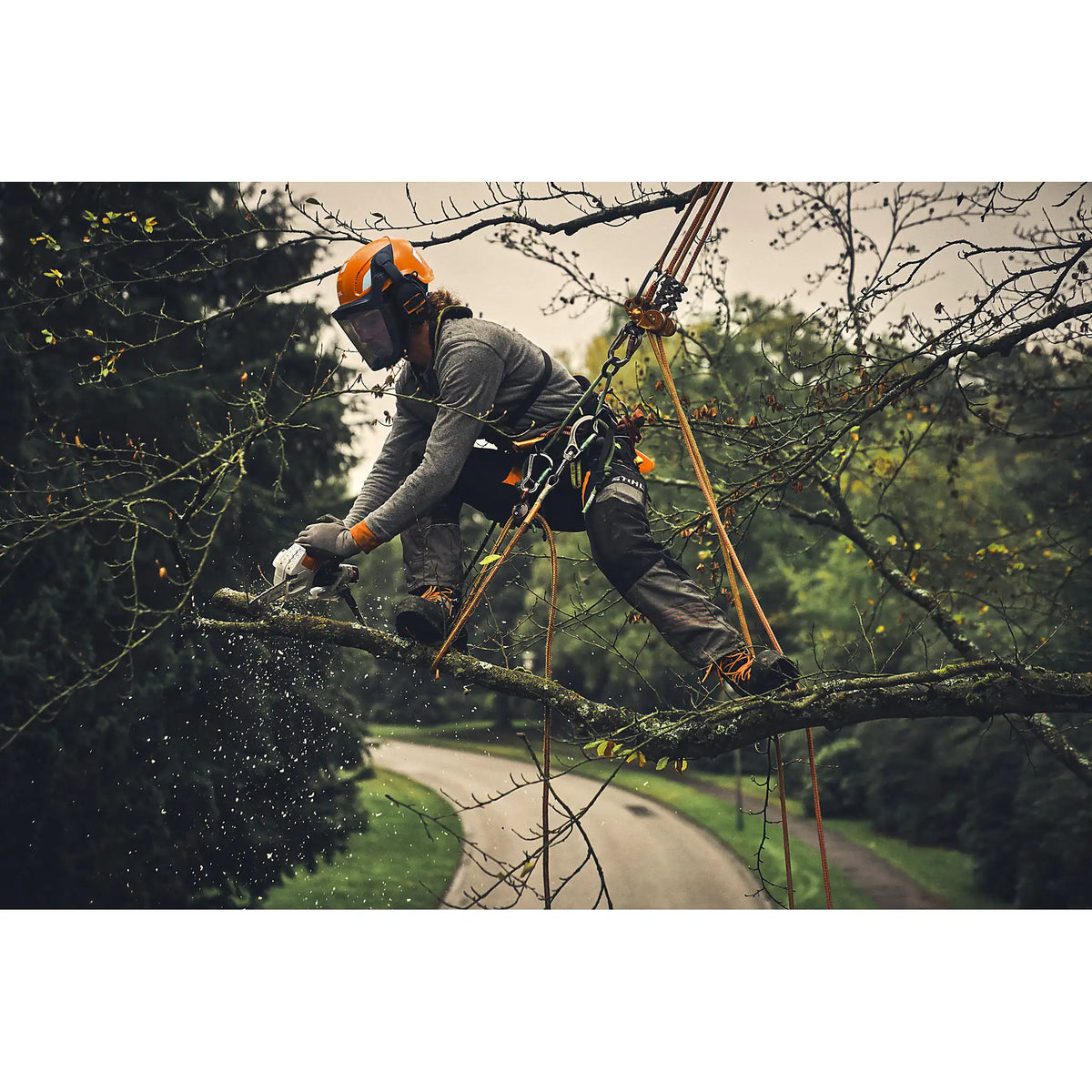 GTA 40 sin batería ni cargador STIHL