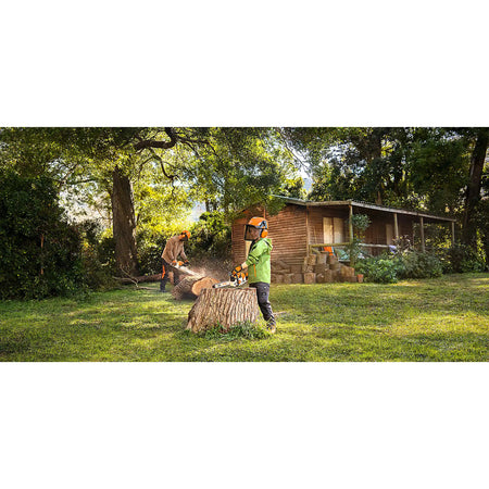 Motosierra de juguete con pilas incluidas STIHL