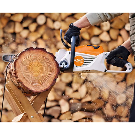 Motosierra STIHL MSA 80 C, con batería AK 30 S y cargador AL 101