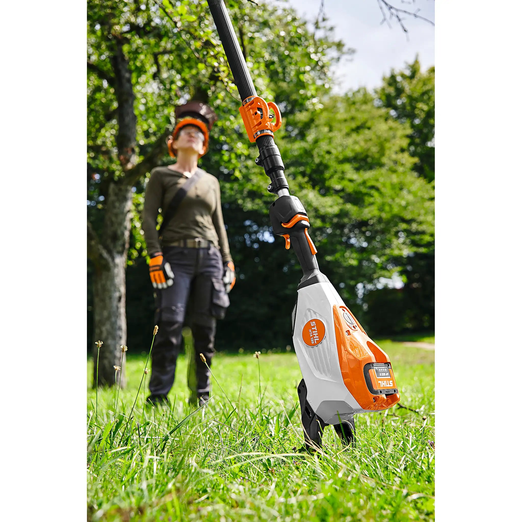 Podadora de Altura STIHL HTA 135, sin batería ni cargador