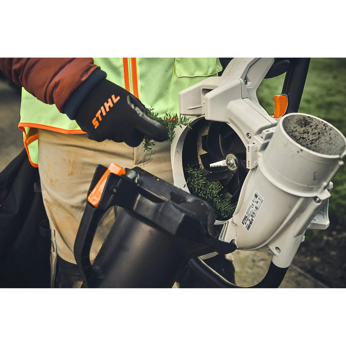 Sopladores STIHL SHA 140, PICADORA ASPIRADORA, sin batería ni cargador