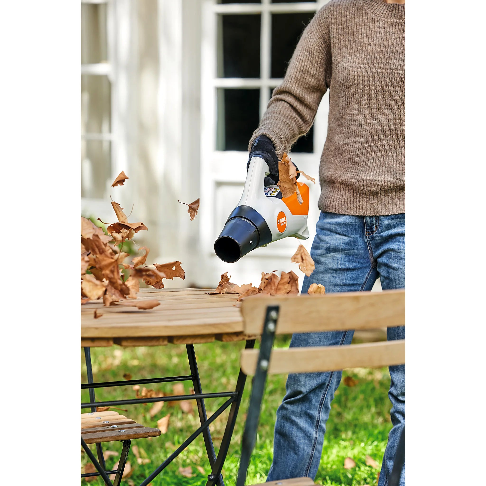 Sopladores STIHL SOPLADOR BGA 30, con 2 baterías AS 2 y cargador AL 1